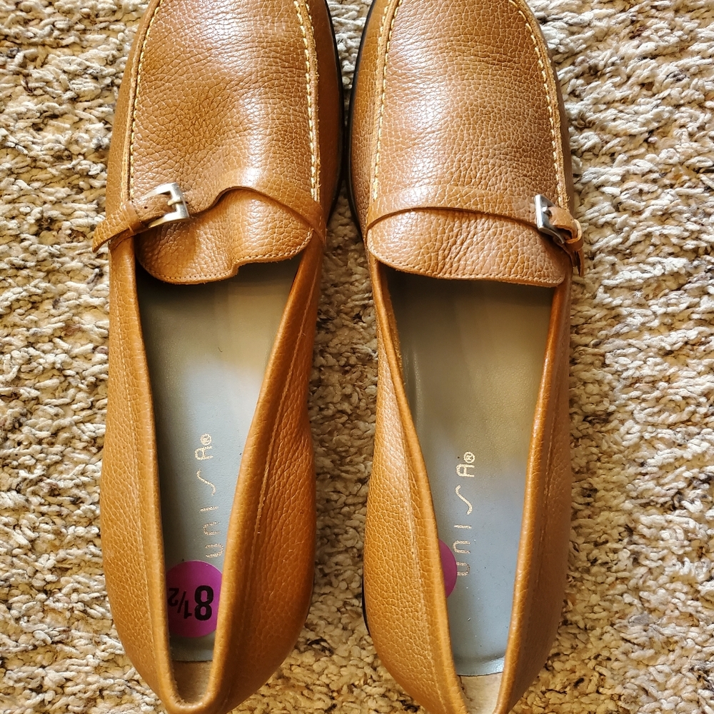 Unisa Loafers